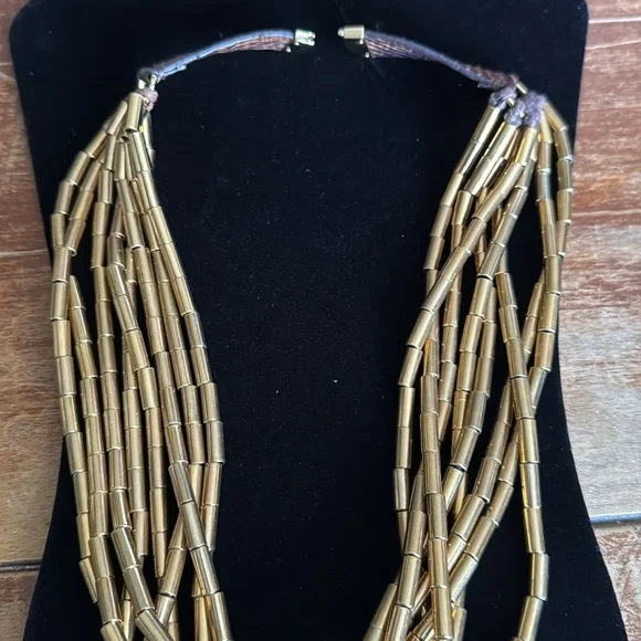 ￼ Michael Kors gold tone ( possibly brass)and snake embossed necklace - Picture 7 of 10